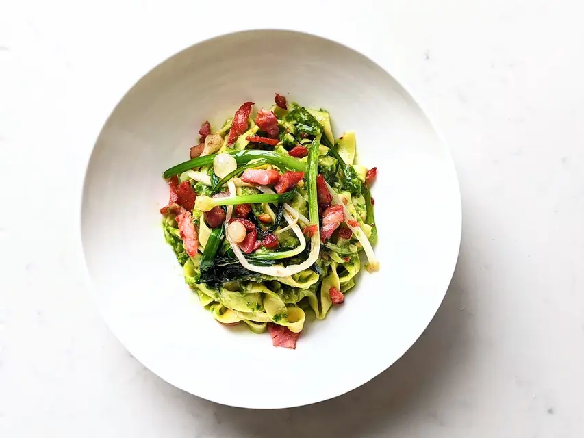 Tagliatelle with lardons and wild leeks image