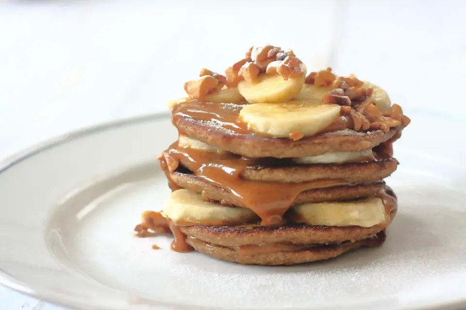 Peanut Caramel Banana and Oat Pancakes image