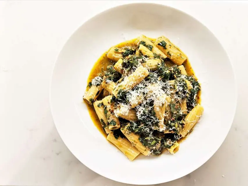 Lockdown Pasta: Spinach Puttanesca image