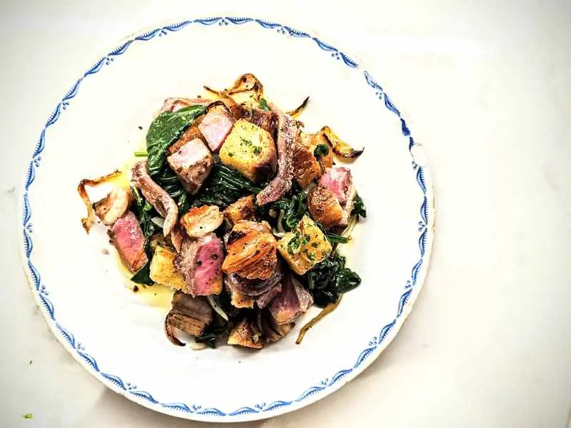 Lamb Chops with Spinach and Croutons image