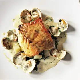 Cod with Cockles à la Crème image