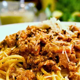Spaghetti Bolognese image